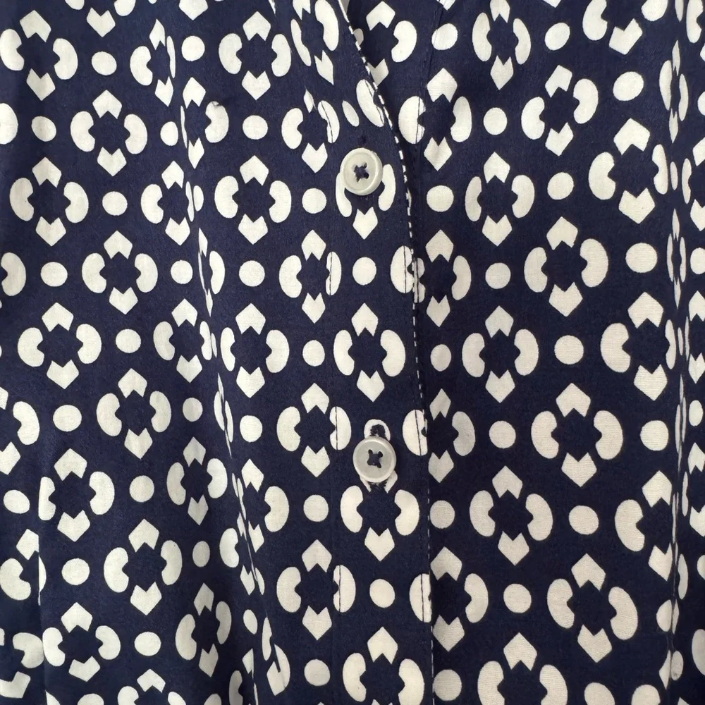 Talbots Blue and white Sleeveless Button Down Shirt - non iron - Picture 4 of 9